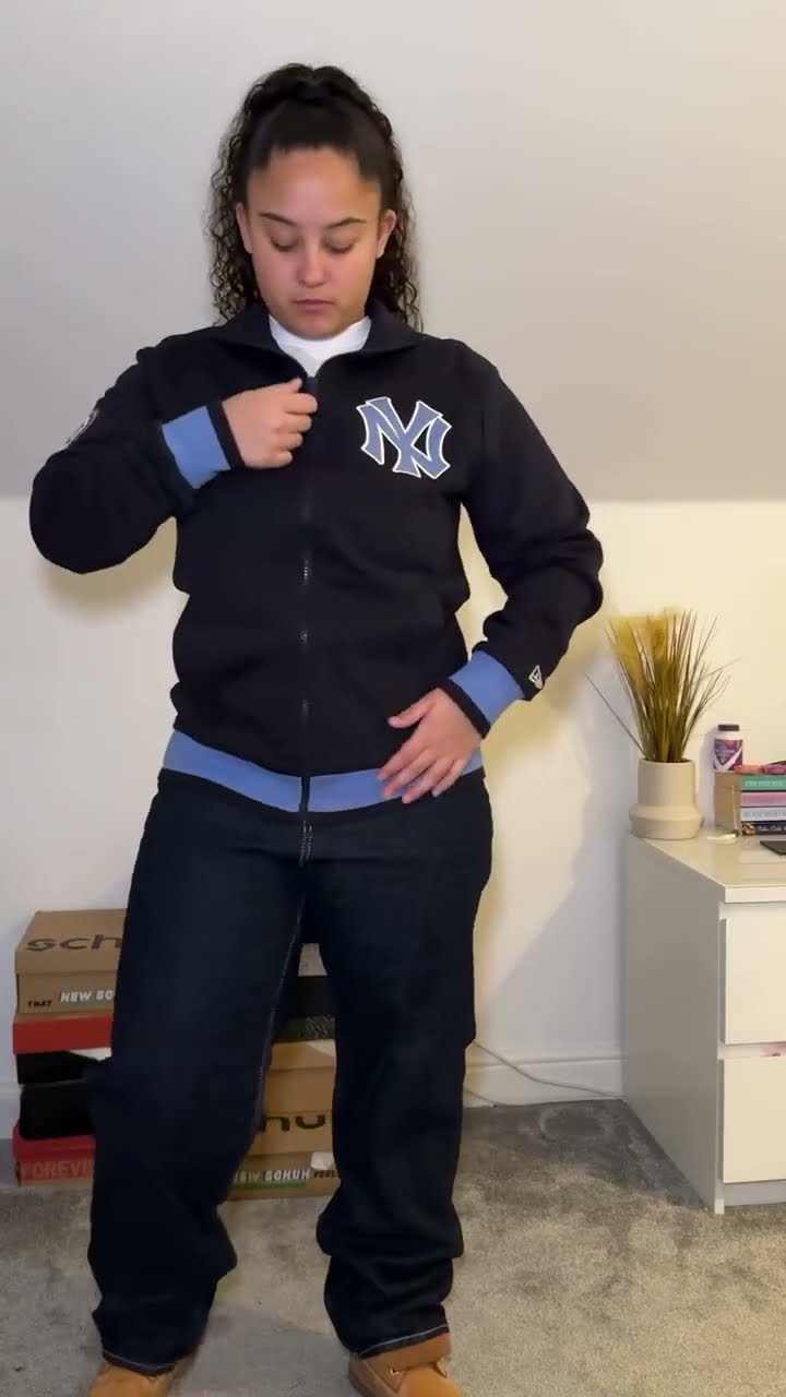 两支球队在 两支球队在